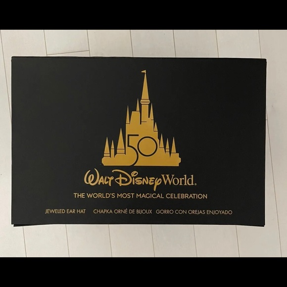 Disney World 50th Anniversary Jeweled Mickey Ear Hat Gold Luxe Disney Parks NWT - Picture 3 of 8